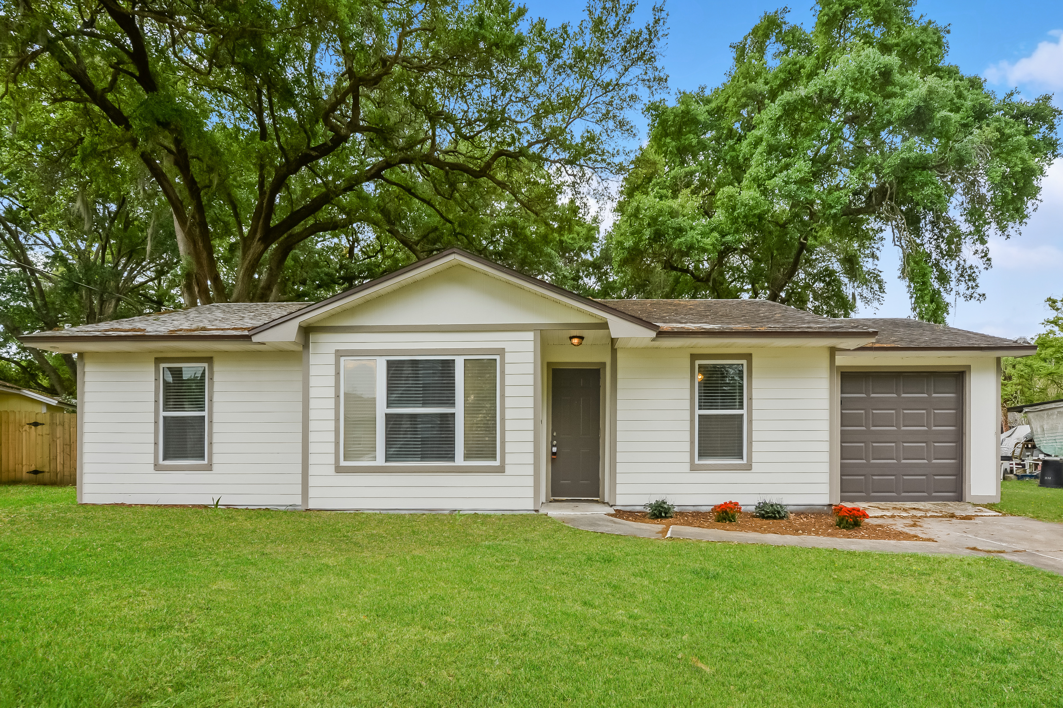7355 DARIEN RD COCOA, FL 32927